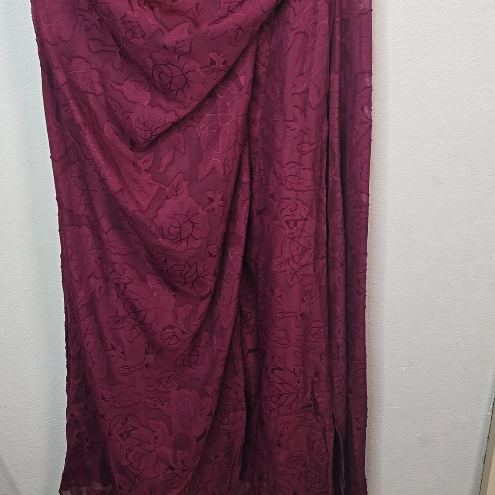 Azazie Denisa Wine Color Floral Burnout Spaguetti Straps Size 14 NwT. - Picture 5 of 16